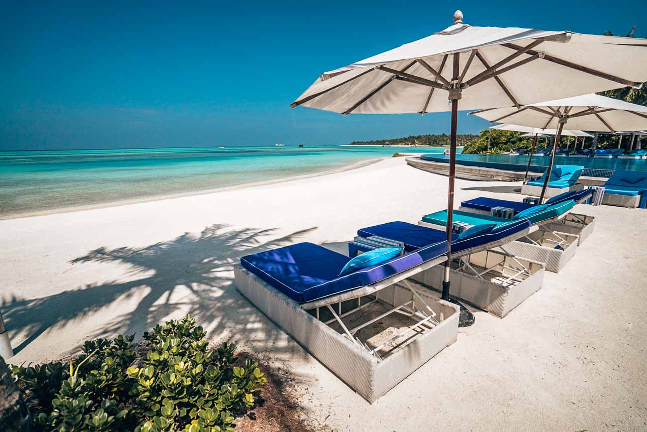 pool niyama maldives