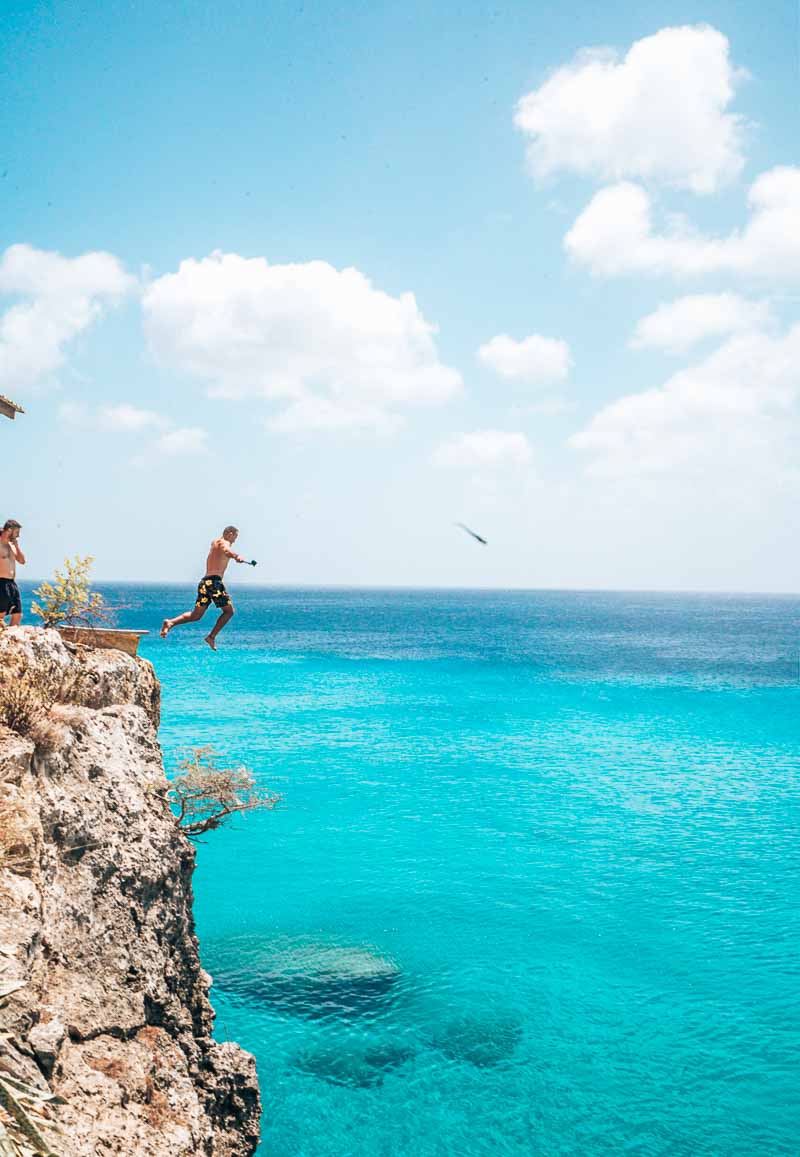 cliff jump playa forti
