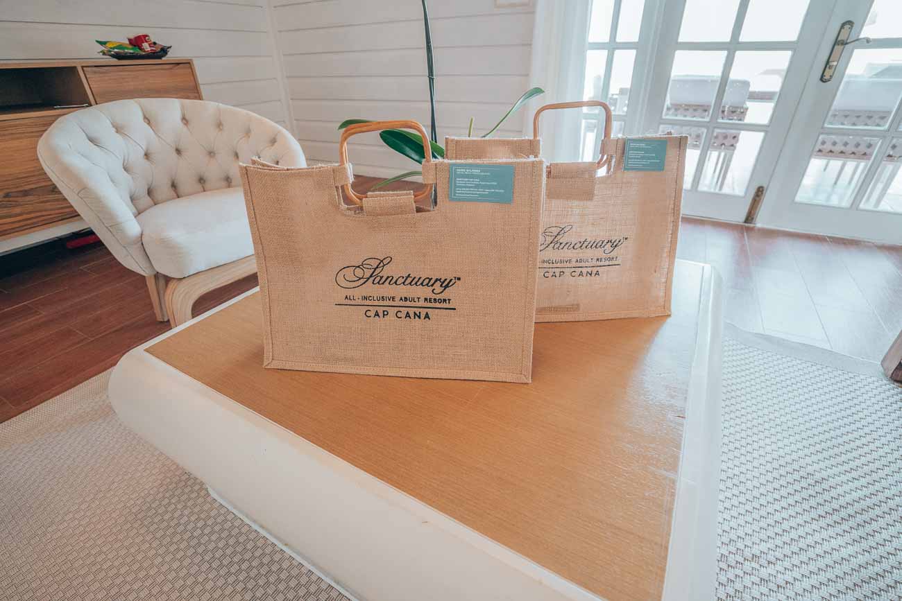 gift bags for hotel suite