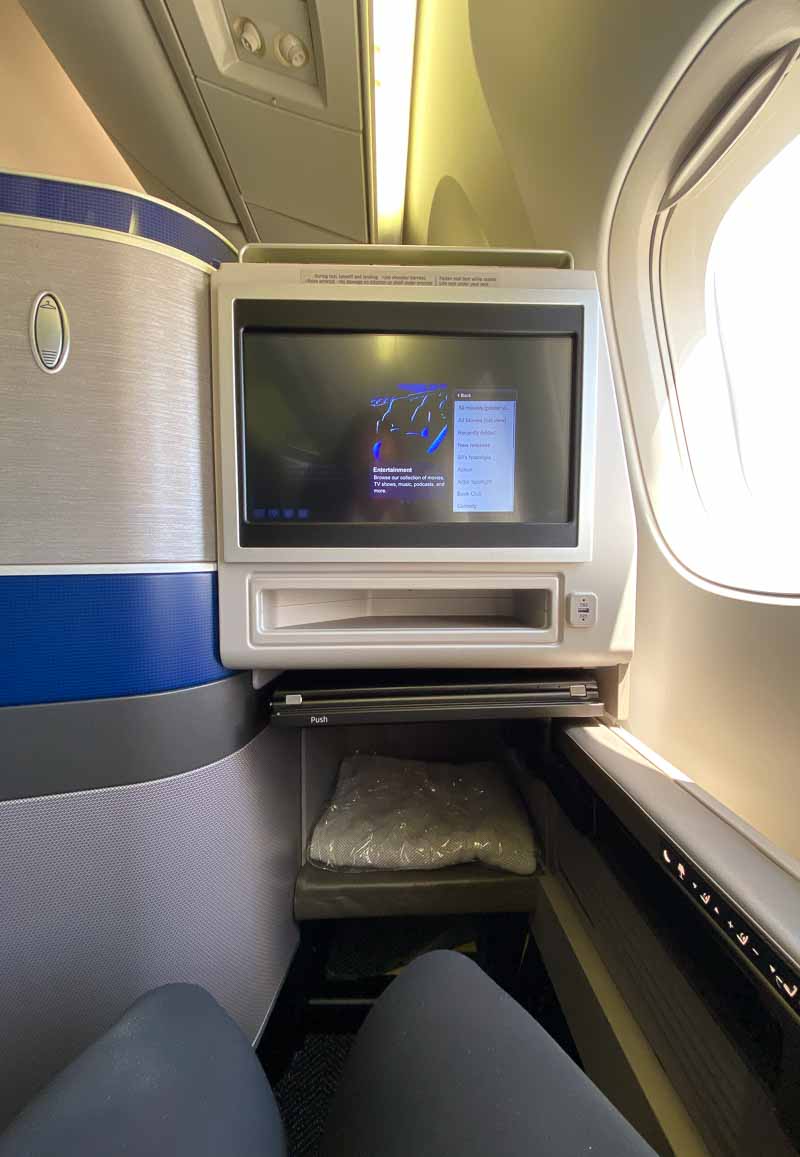 Seat 3L United Polaris boeing 767-300